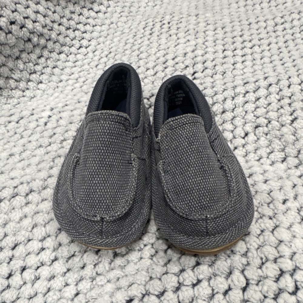 The Children's Place Gray Canvas Loafer Slip-On Shoes Size 5 Unisex Baby